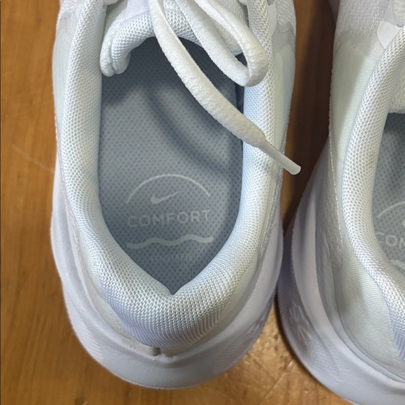 ✔️Size 10 - NWT: NIKE - Women's Revolution 7 Running Shoes - Picture 8 of 13